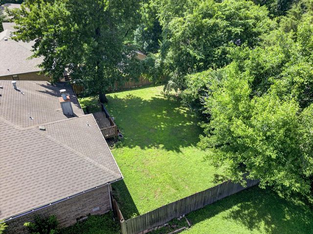 2941 E Belmont Street, Springfield, MO 65802