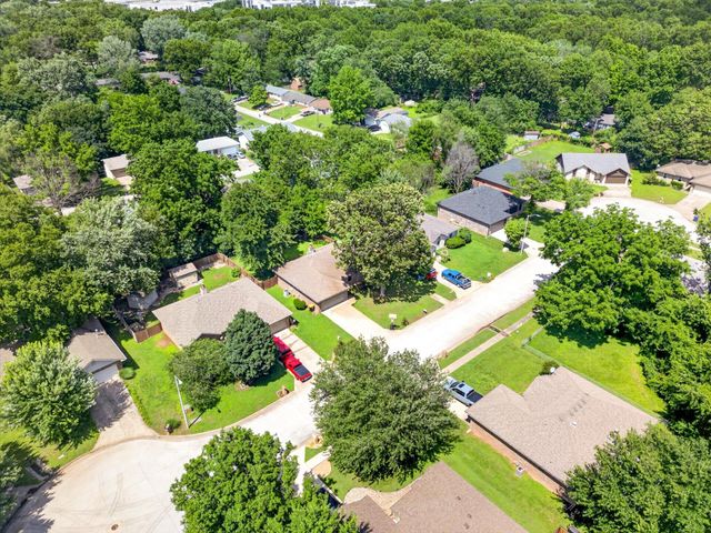 2941 E Belmont Street, Springfield, MO 65802