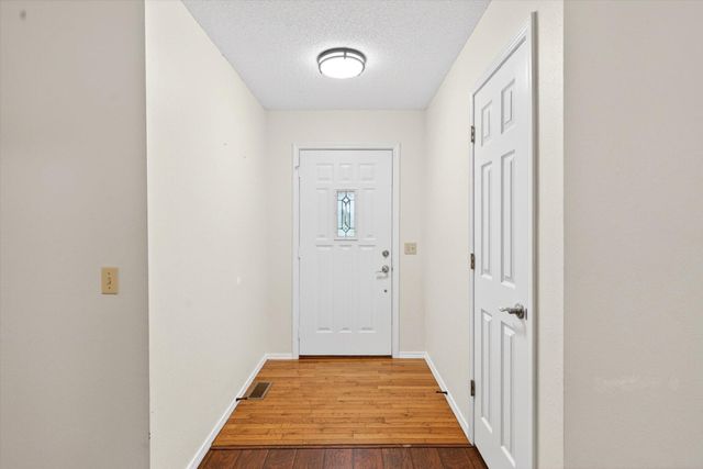 2941 E Belmont Street, Springfield, MO 65802