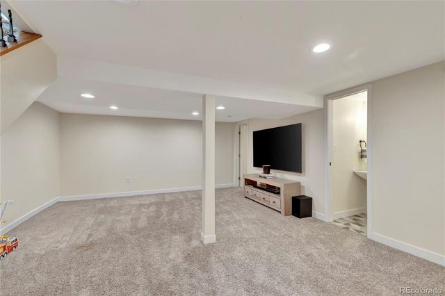 3945 S Inca Street, Englewood, CO 80110