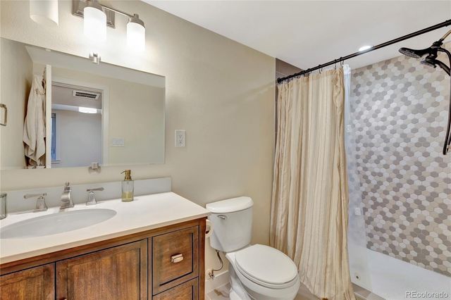 3945 S Inca Street, Englewood, CO 80110
