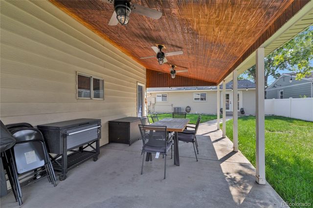 3945 S Inca Street, Englewood, CO 80110