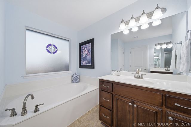 1906 E 135th Street, Bixby, OK 74008