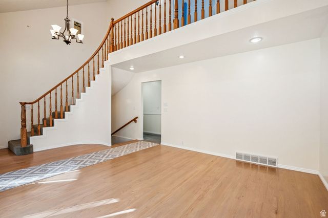 10142 S MAJESTIC CANYON RD, Sandy, UT 84092