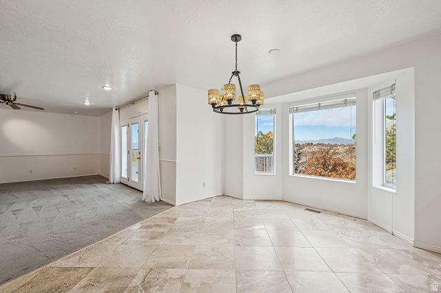 10142 S MAJESTIC CANYON RD, Sandy, UT 84092