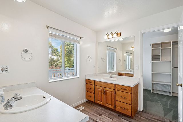 10142 S MAJESTIC CANYON RD, Sandy, UT 84092