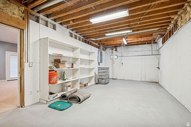 10142 S MAJESTIC CANYON RD, Sandy, UT 84092