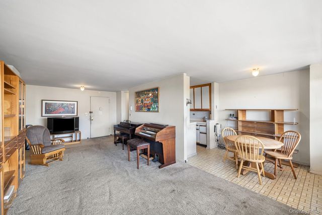 2650 Ocean Parkway 10-L, Brooklyn, NY 11235