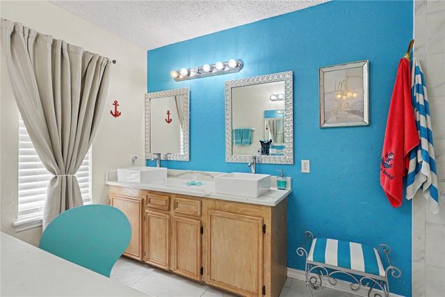 15258 Main Royal Dr, Corpus Christi, TX 78418