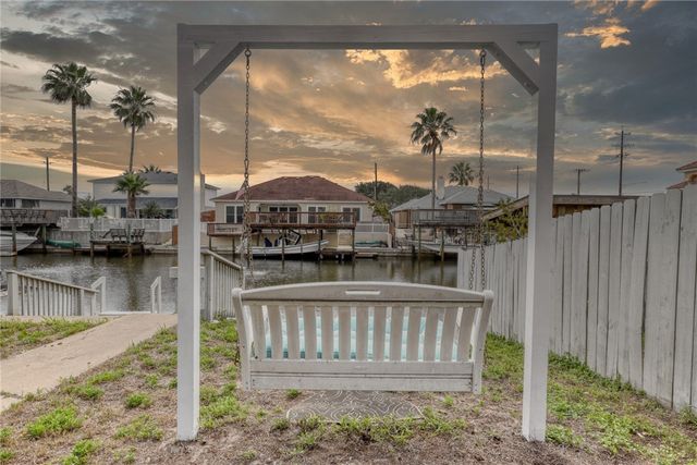 15258 Main Royal Dr, Corpus Christi, TX 78418