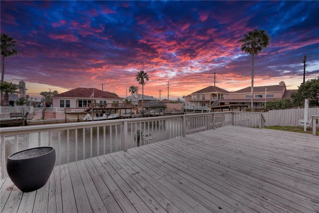 15258 Main Royal Dr, Corpus Christi, TX 78418