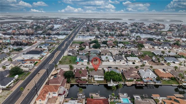 15258 Main Royal Dr, Corpus Christi, TX 78418