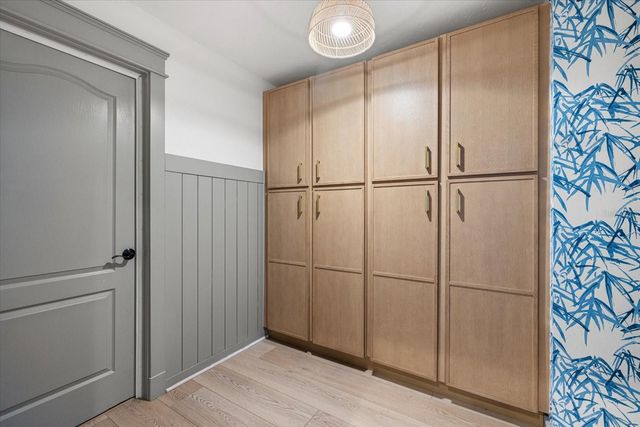 2519 SESAME STREET, Sarasota, FL 34231