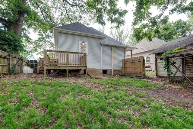1121 W Florida Street, Springfield, MO 65803