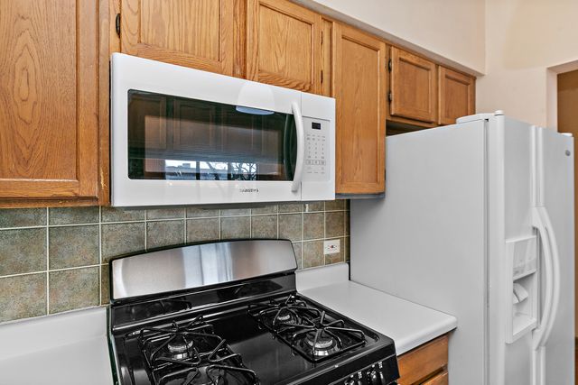 1273 Cranbrook Drive, Schaumburg, IL 60193