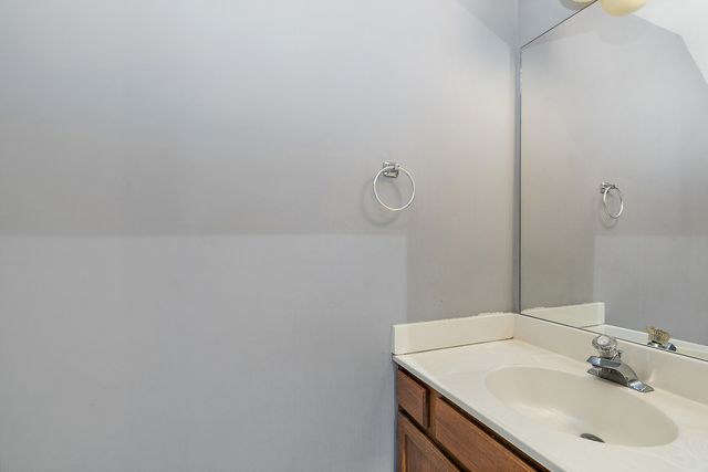 1273 Cranbrook Drive, Schaumburg, IL 60193