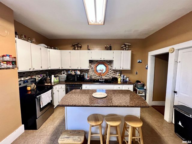 110 Van Horn Street, Muscatine, IA 52761