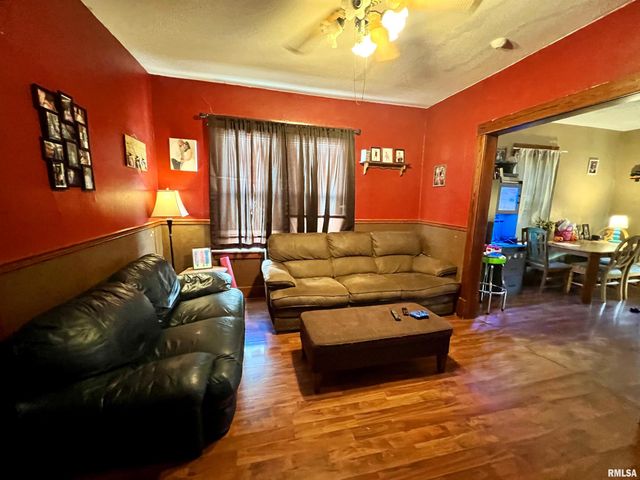 110 Van Horn Street, Muscatine, IA 52761