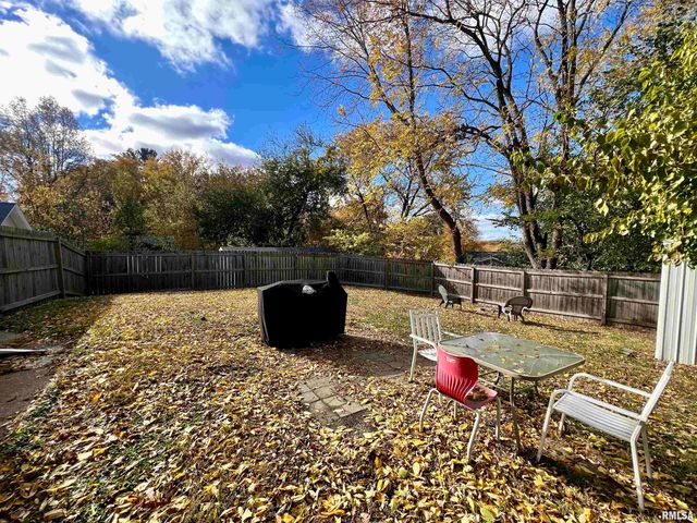 110 Van Horn Street, Muscatine, IA 52761