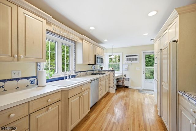 419 Sicomac Ave, Wyckoff Twp., NJ 07481