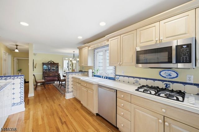 419 Sicomac Ave, Wyckoff Twp., NJ 07481