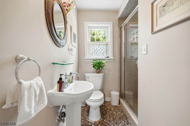 419 Sicomac Ave, Wyckoff Twp., NJ 07481