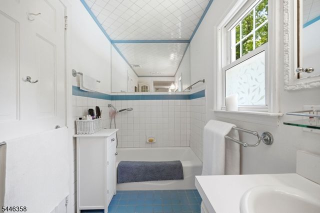 419 Sicomac Ave, Wyckoff Twp., NJ 07481