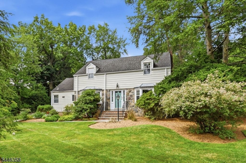419 Sicomac Ave, Wyckoff Twp., NJ 07481
