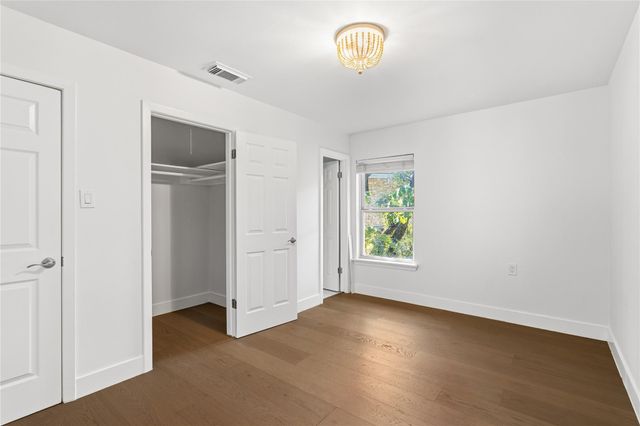 5718 Highland Hills DR, Austin, TX 78731