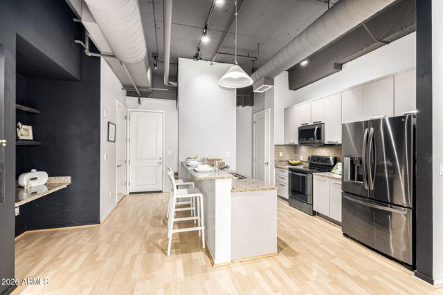 1 E LEXINGTON Avenue 1107, Phoenix, AZ 85012