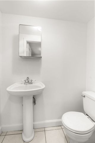5 Lowell Ave, Holden, MA 01520
