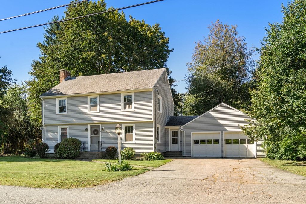 5 Lowell Ave, Holden, MA 01520