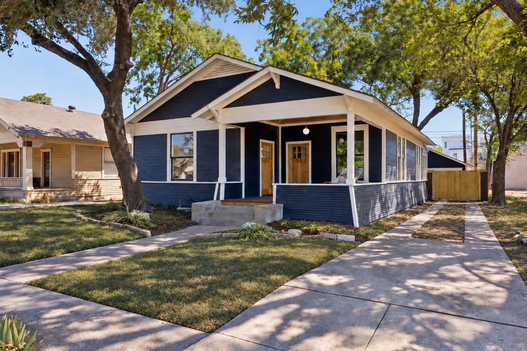 418 S Willomet Avenue, Dallas, TX 75208 — exterior