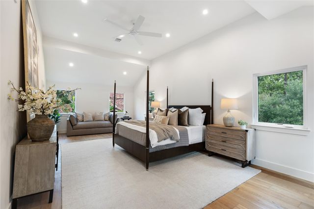 814 Azalea Street, Houston, TX 77018