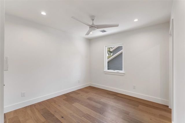 814 Azalea Street, Houston, TX 77018