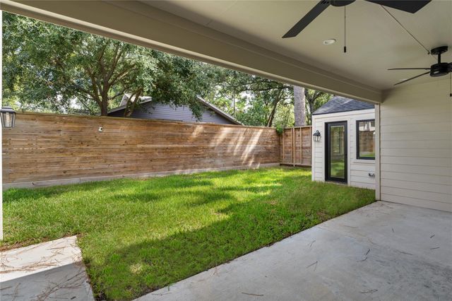 814 Azalea Street, Houston, TX 77018