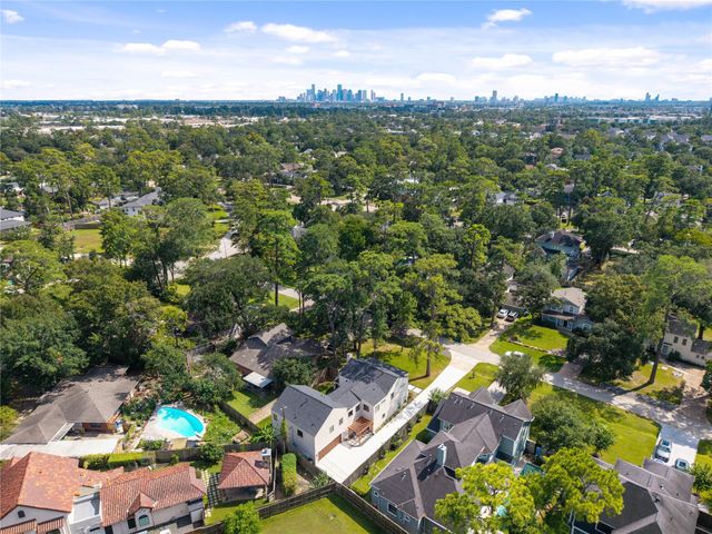 814 Azalea Street, Houston, TX 77018