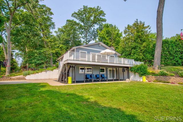 1485 Hess Lake Drive, Grant Twp-newaygo, MI 49327