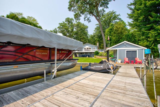 1485 Hess Lake Drive, Grant Twp-newaygo, MI 49327