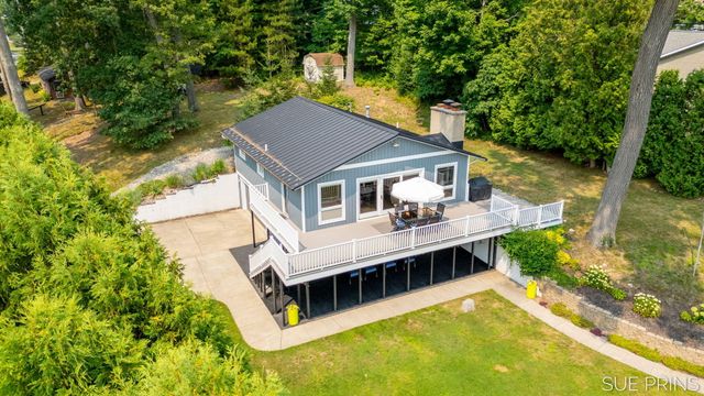 1485 Hess Lake Drive, Grant Twp-newaygo, MI 49327