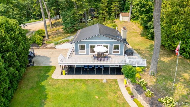 1485 Hess Lake Drive, Grant Twp-newaygo, MI 49327