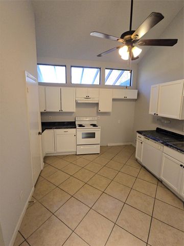 11231 Glenforest, Montgomery, TX 77356