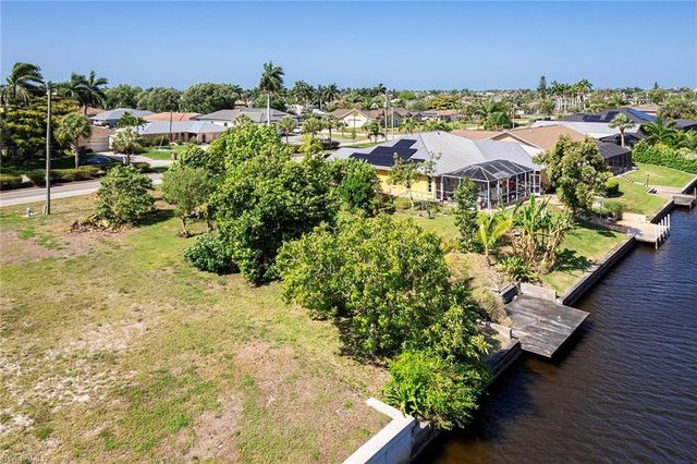 2411 Everest PKWY, Cape Coral, FL 33904