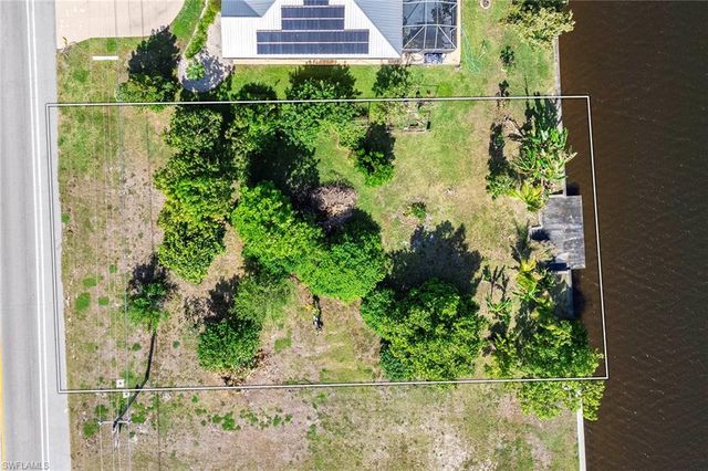 2411 Everest PKWY, Cape Coral, FL 33904