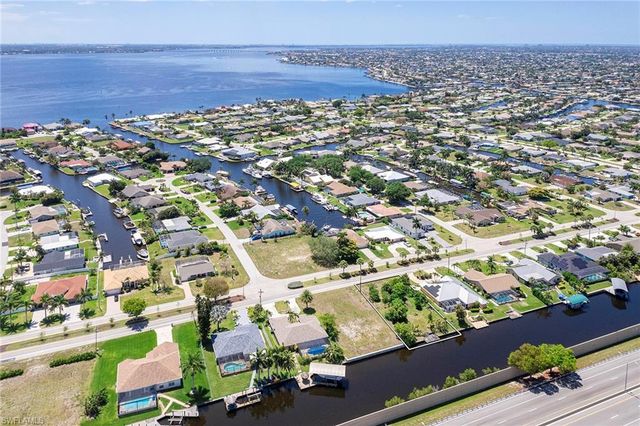 2411 Everest PKWY, Cape Coral, FL 33904