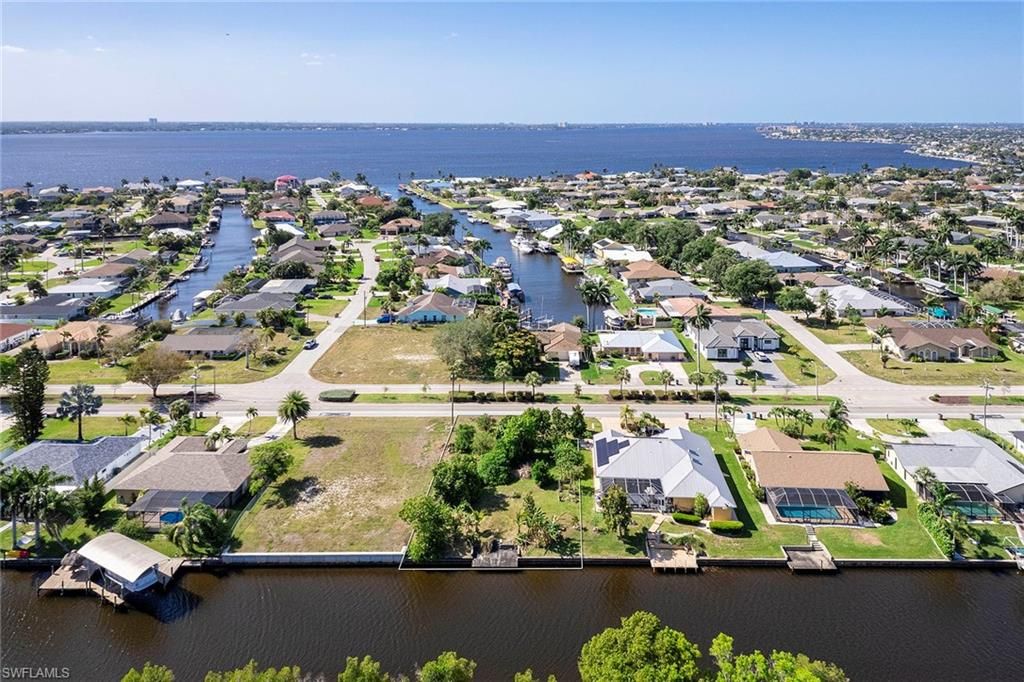 2411 Everest PKWY, Cape Coral, FL 33904
