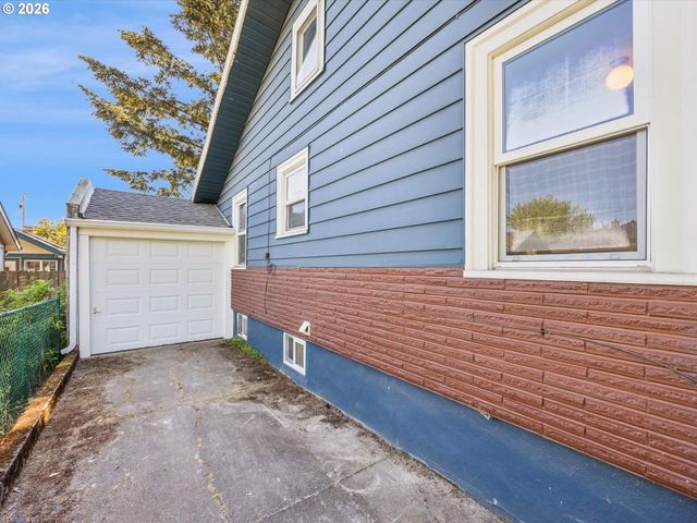 6404 N DETROIT Ave, Portland, OR 97217