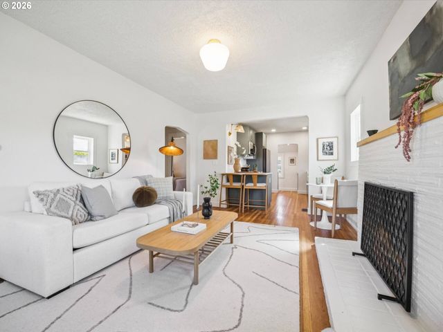 6404 N DETROIT Ave, Portland, OR 97217