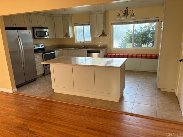 3623 Hazelhurst Ct, Bonita, CA 91902