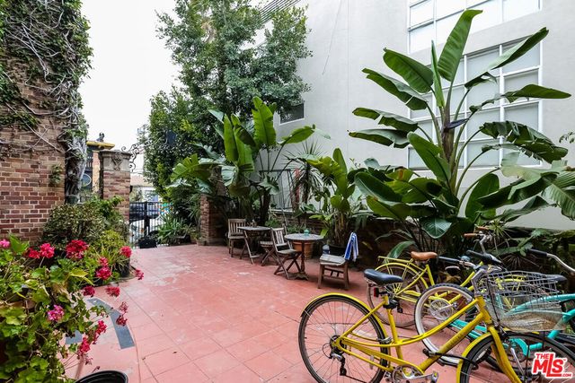 21 Westminster 208, Los Angeles, CA 90291